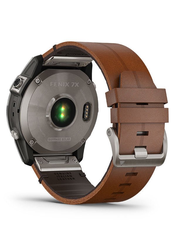 GARMIN Fenix 7X Sapphire Solar - Titan med kastanjefärgat läderarmband klockor - Klockeriet.se